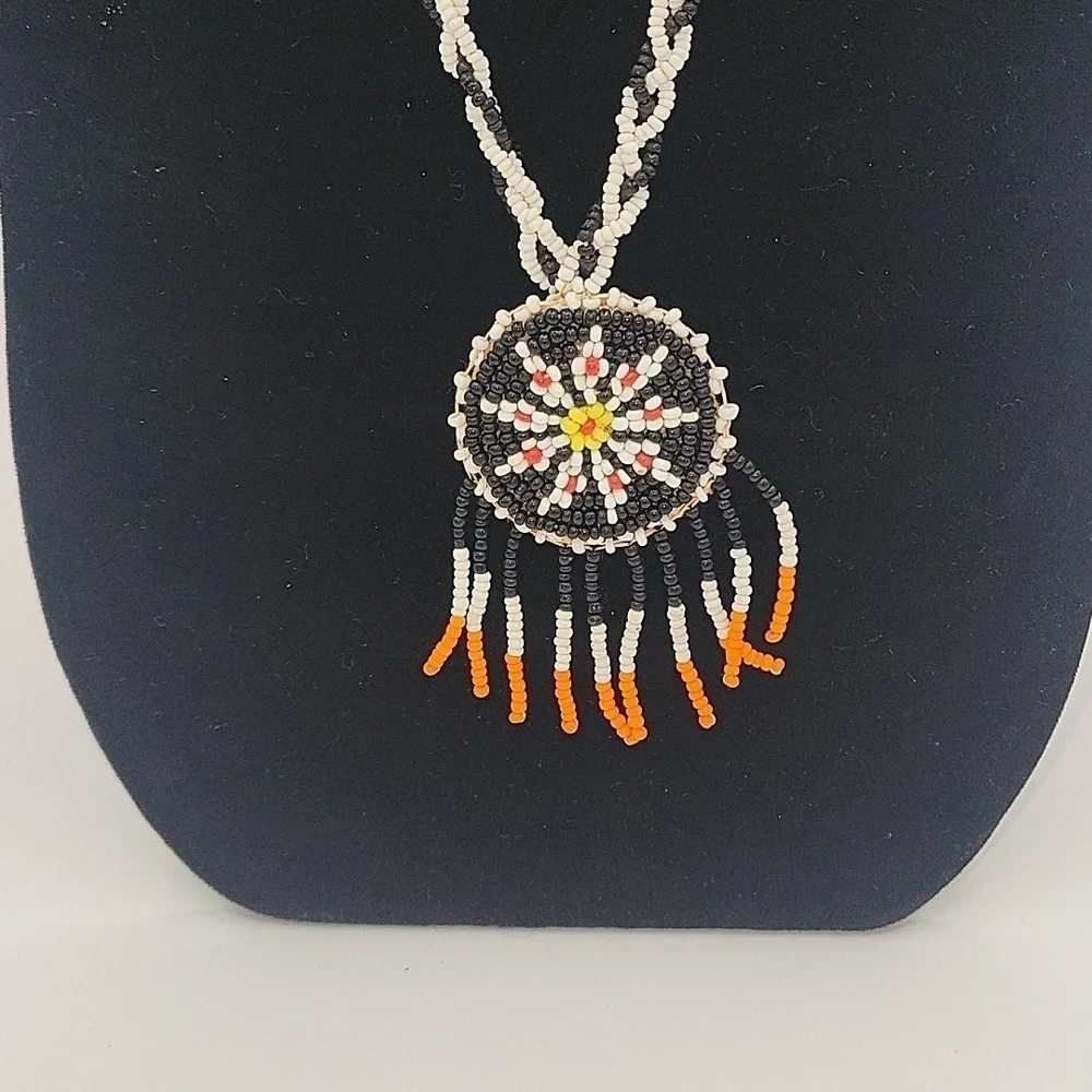 Vintage Native American Seed Bead Necklace white black orange red yellow - Picture 2 of 3